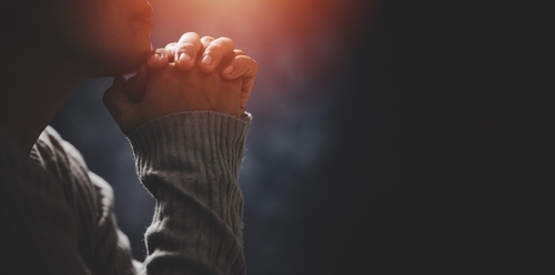 Discipleship Institute : At the Table and On Our Knees